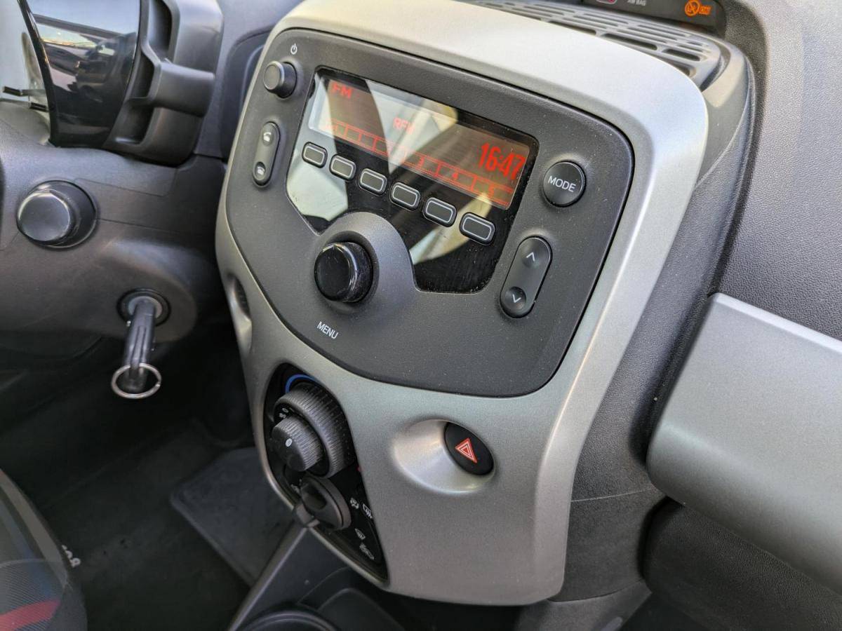 peugeot-108-2015-gasolina-998cc