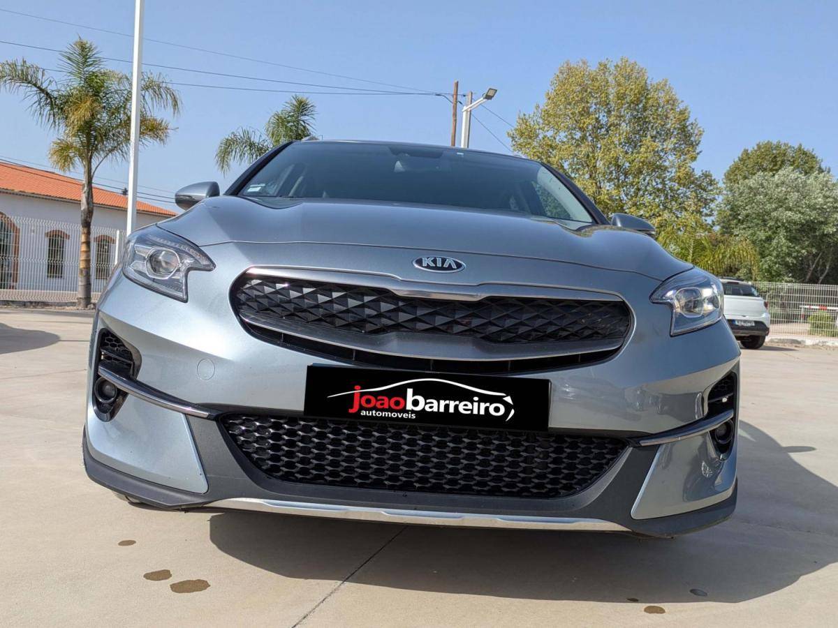 kia-xceed-2022-hibrido-a-gasolina-1580cc