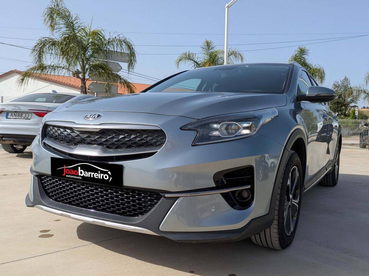 kia-xceed-2022-hibrido-a-gasolina-1580cc