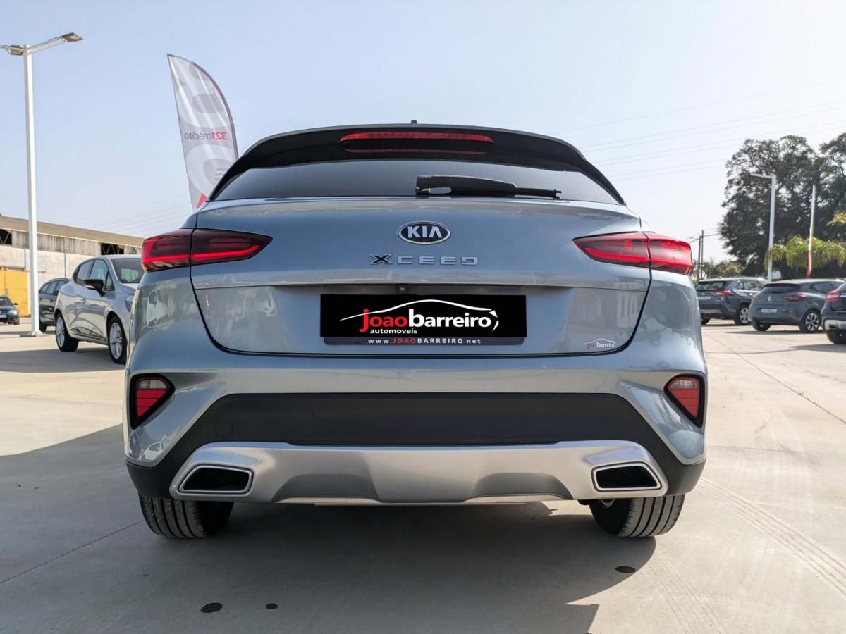 kia-xceed-2022-hibrido-a-gasolina-1580cc