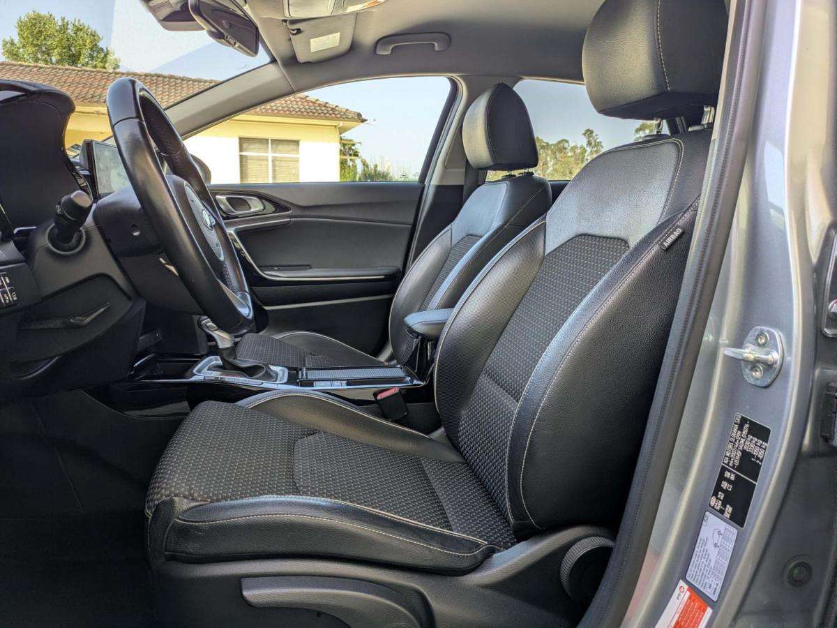 kia-xceed-2022-hibrido-a-gasolina-1580cc