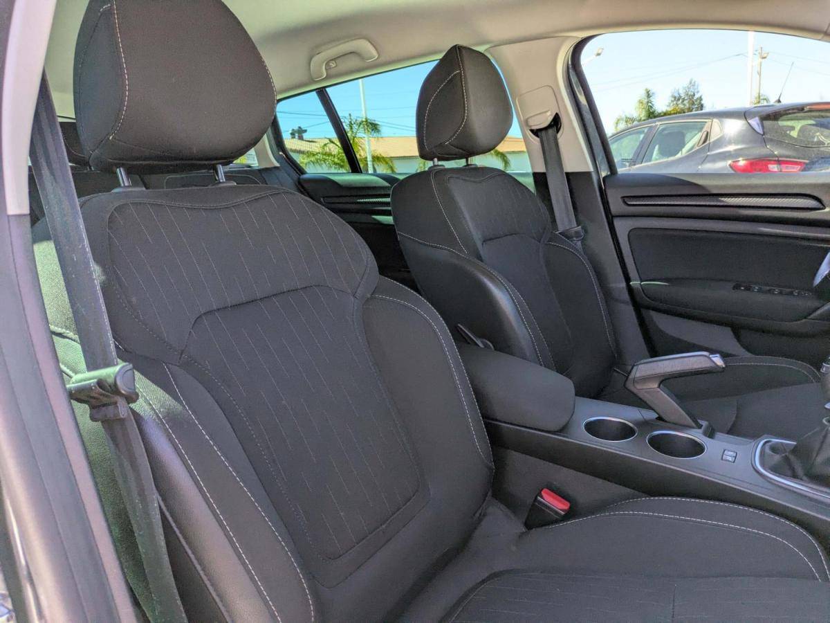 renault-megane-sport-tourer-2020-diesel-1461cc