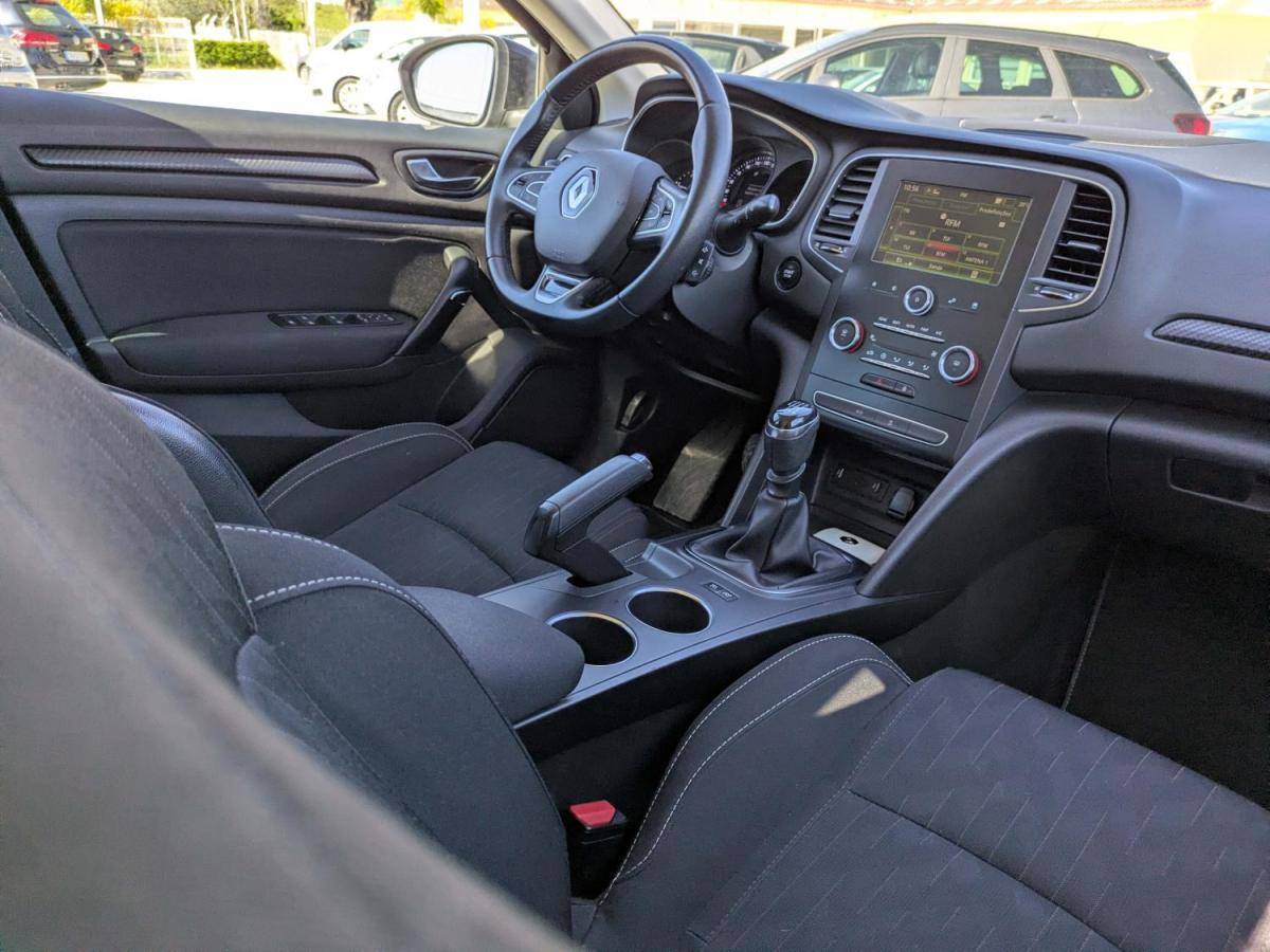 renault-megane-sport-tourer-2020-diesel-1461cc
