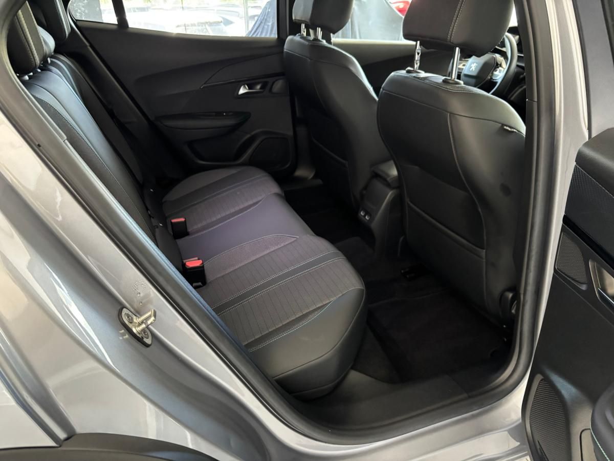 peugeot-2008-2021-diesel-1499cc