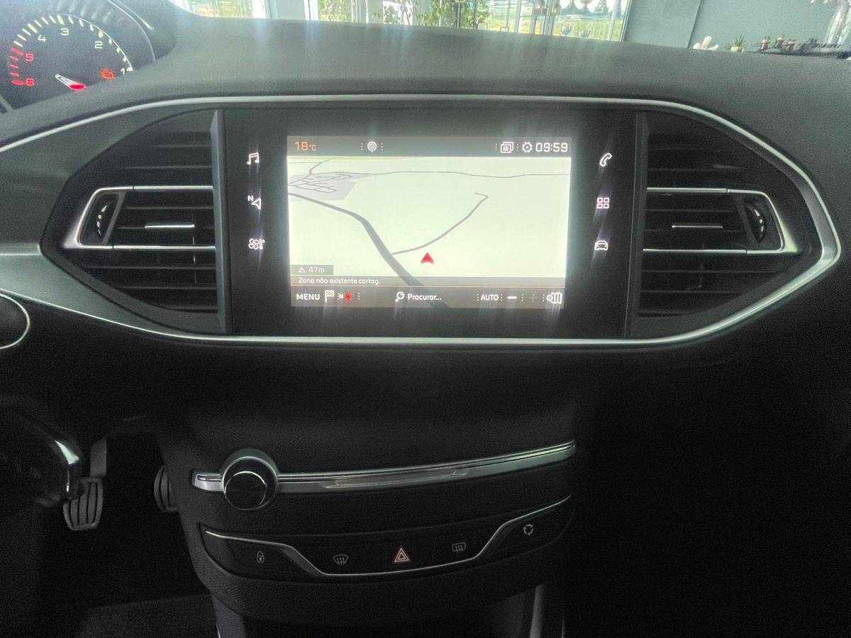peugeot-308-sw-2019-diesel-1499cc