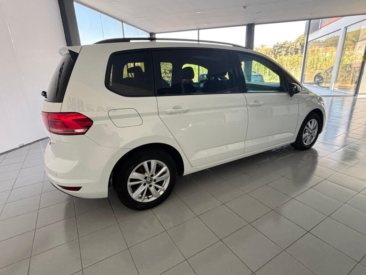 volkswagen-touran-2022-diesel-1968cc