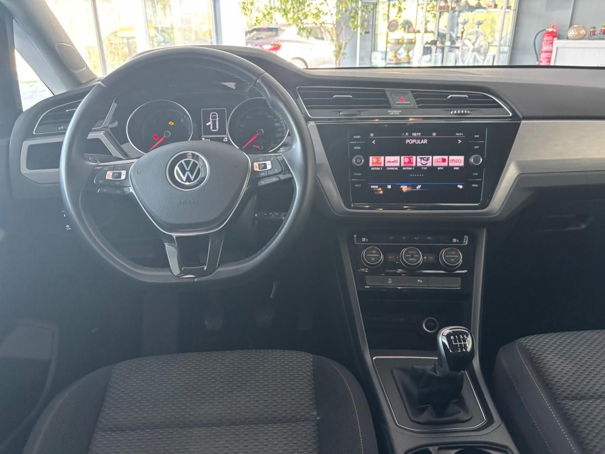volkswagen-touran-2022-diesel-1968cc