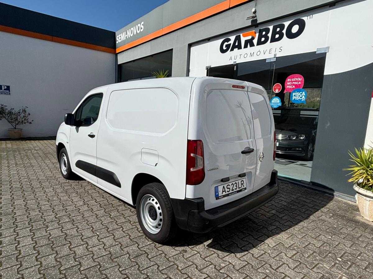 opel-combo-2022-diesel-1499cc