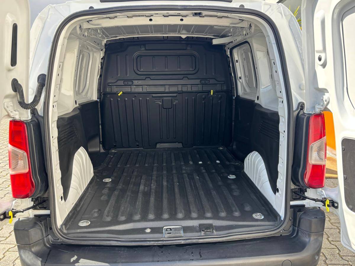opel-combo-2022-diesel-1499cc