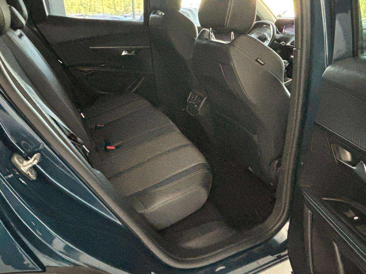 peugeot-3008-2023-diesel-1499cc