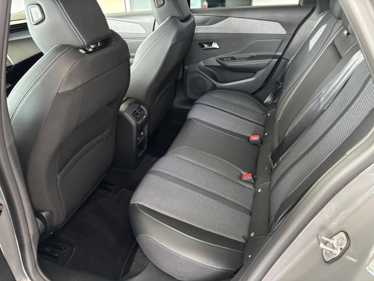 peugeot-308-sw-2023-hibrido-a-gasolina-1598cc