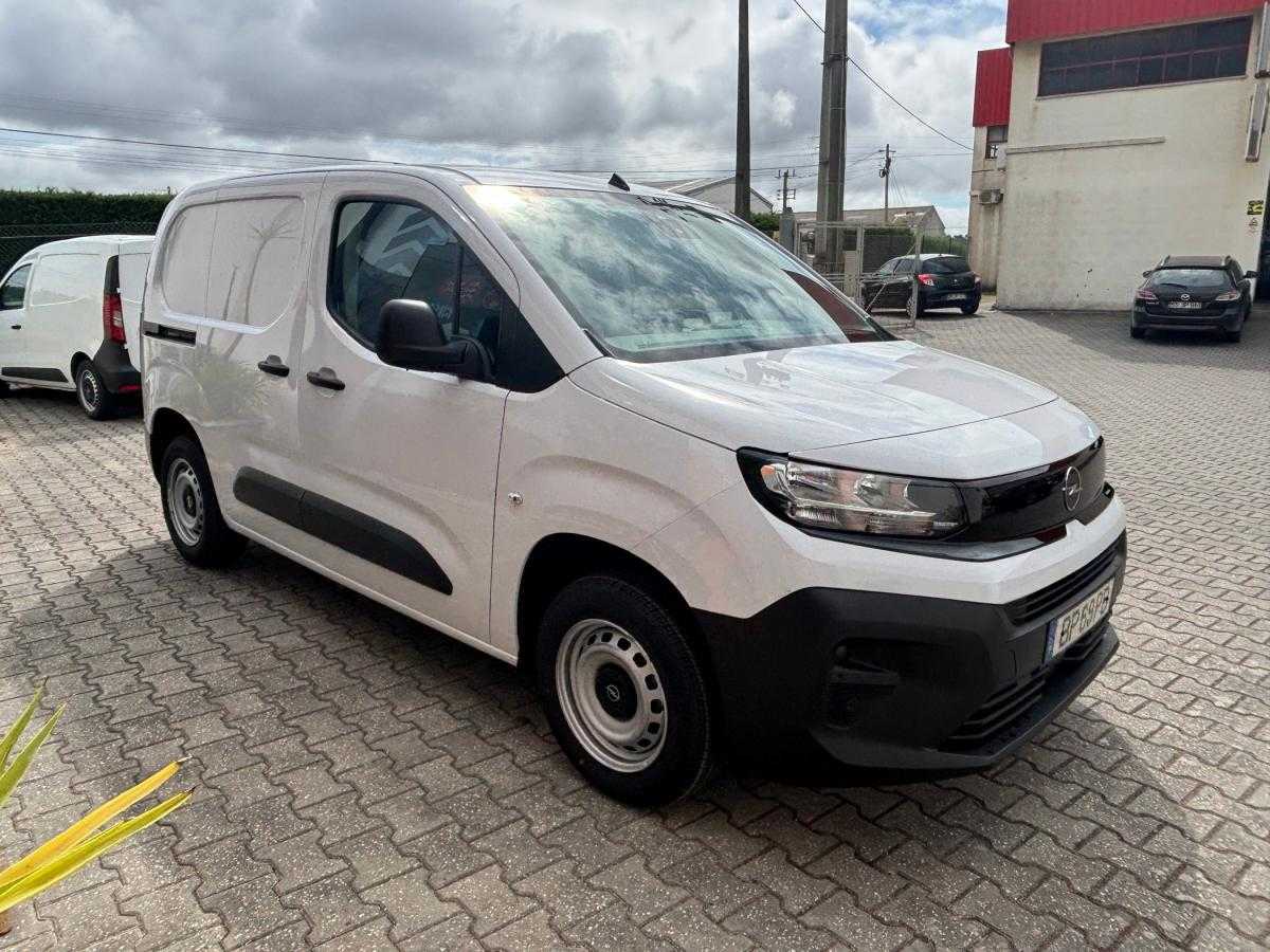 opel-combo-2024-diesel-1499cc