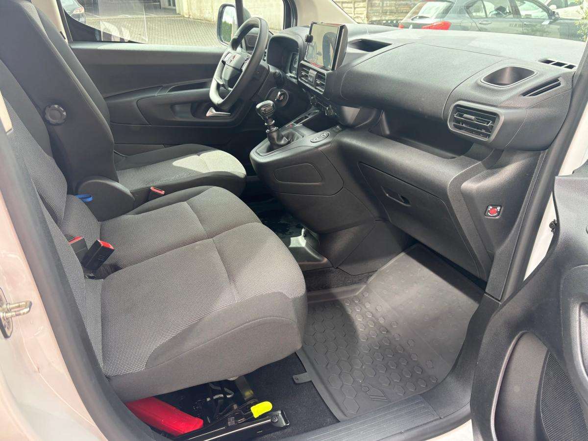 opel-combo-2024-diesel-1499cc