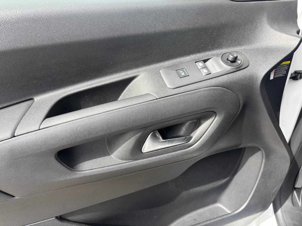 opel-combo-2024-diesel-1499cc
