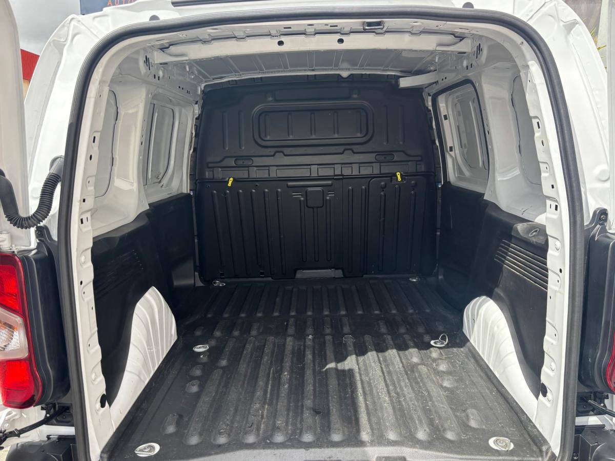 opel-combo-2024-diesel-1499cc