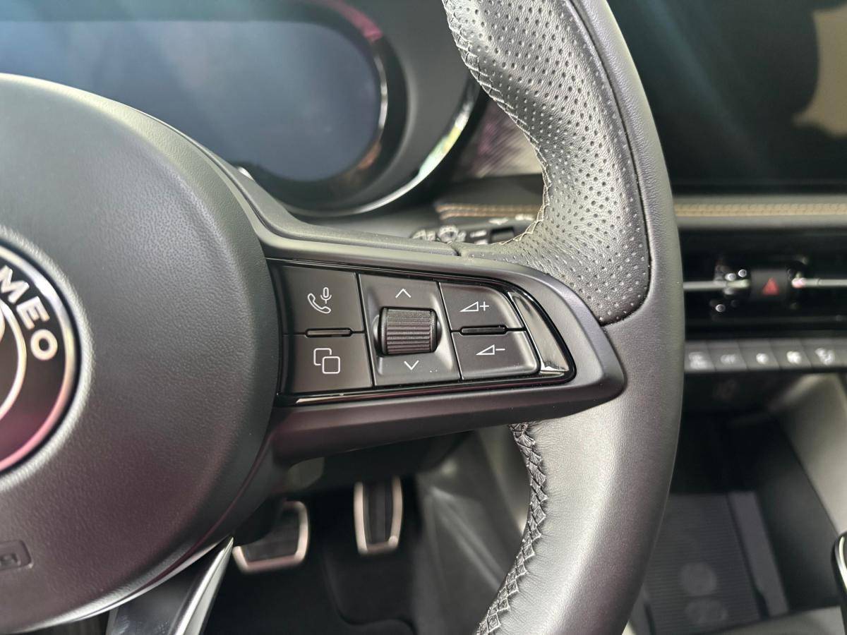 alfa-romeo-tonale-2024-hibrido-a-gasolina-1469cc