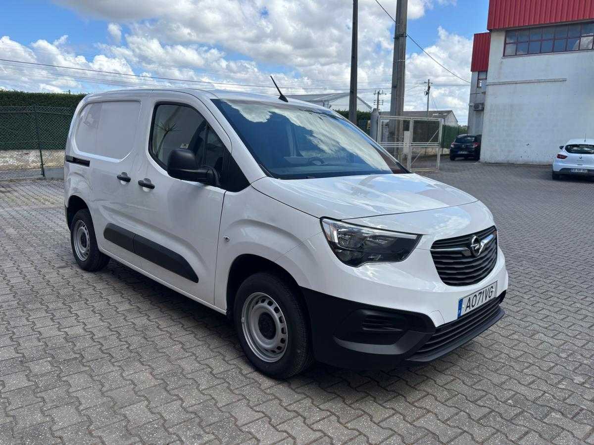 opel-combo-2022-diesel-1499cc