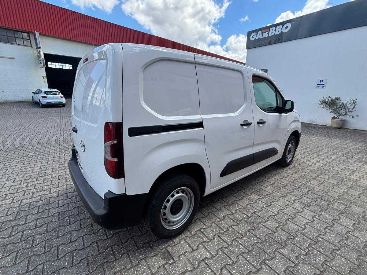 opel-combo-2022-diesel-1499cc