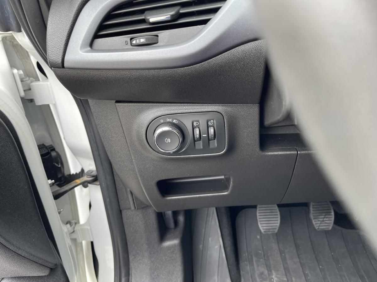 opel-corsa-2018-diesel-1248cc