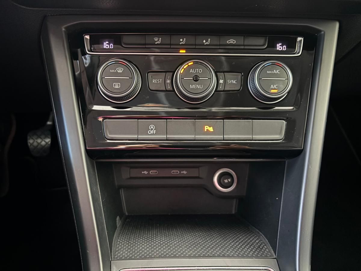 volkswagen-touran-2021-diesel-1968cc