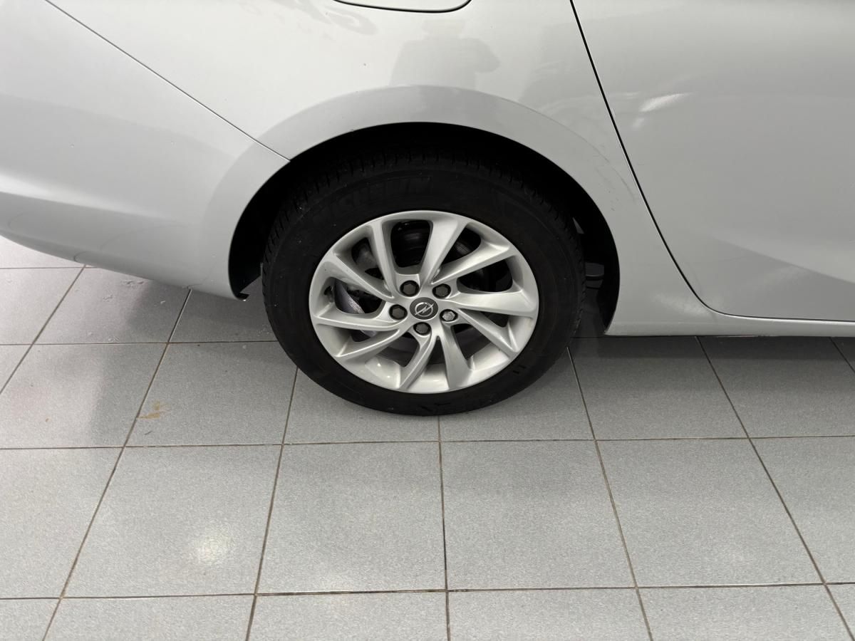 opel-astra-sport-tourer-2020-diesel-1496cc