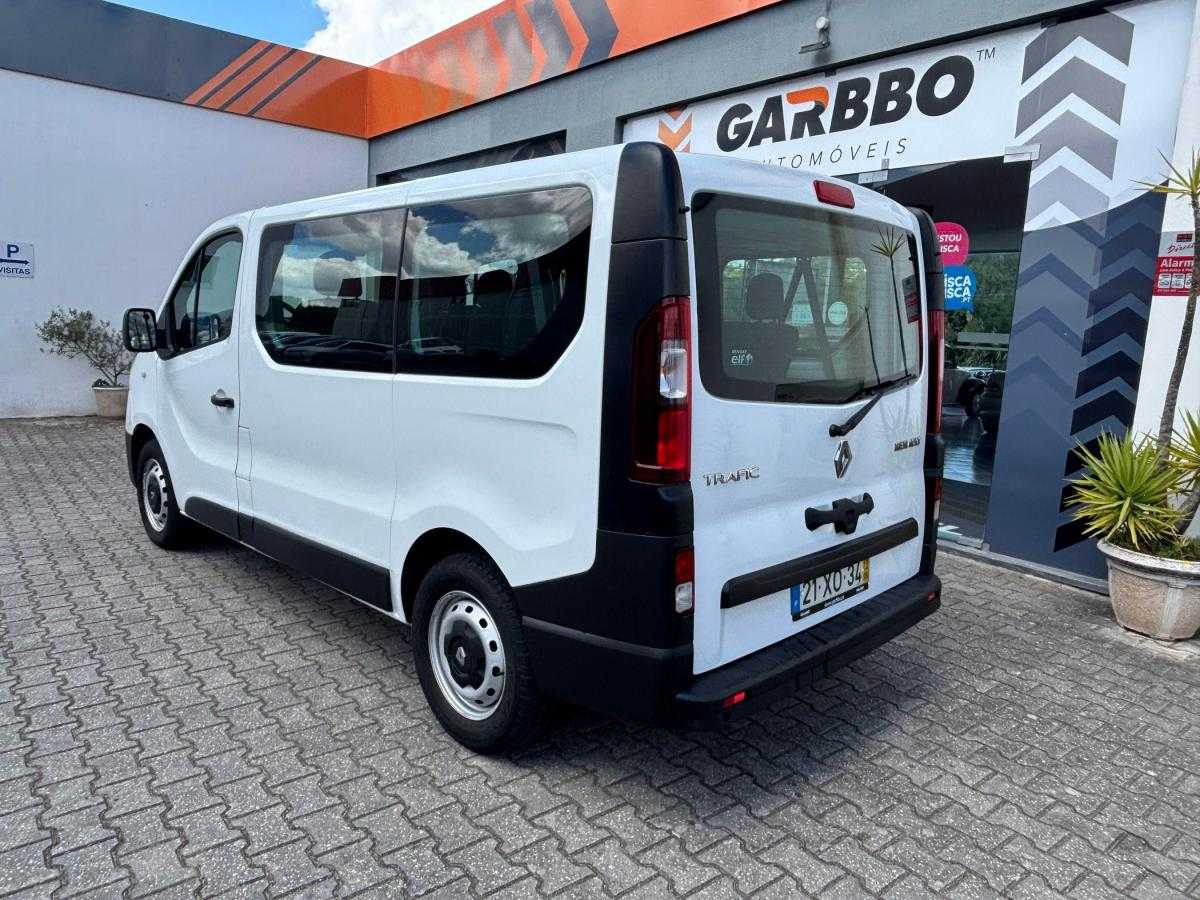 renault-trafic-2019-diesel-1598cc