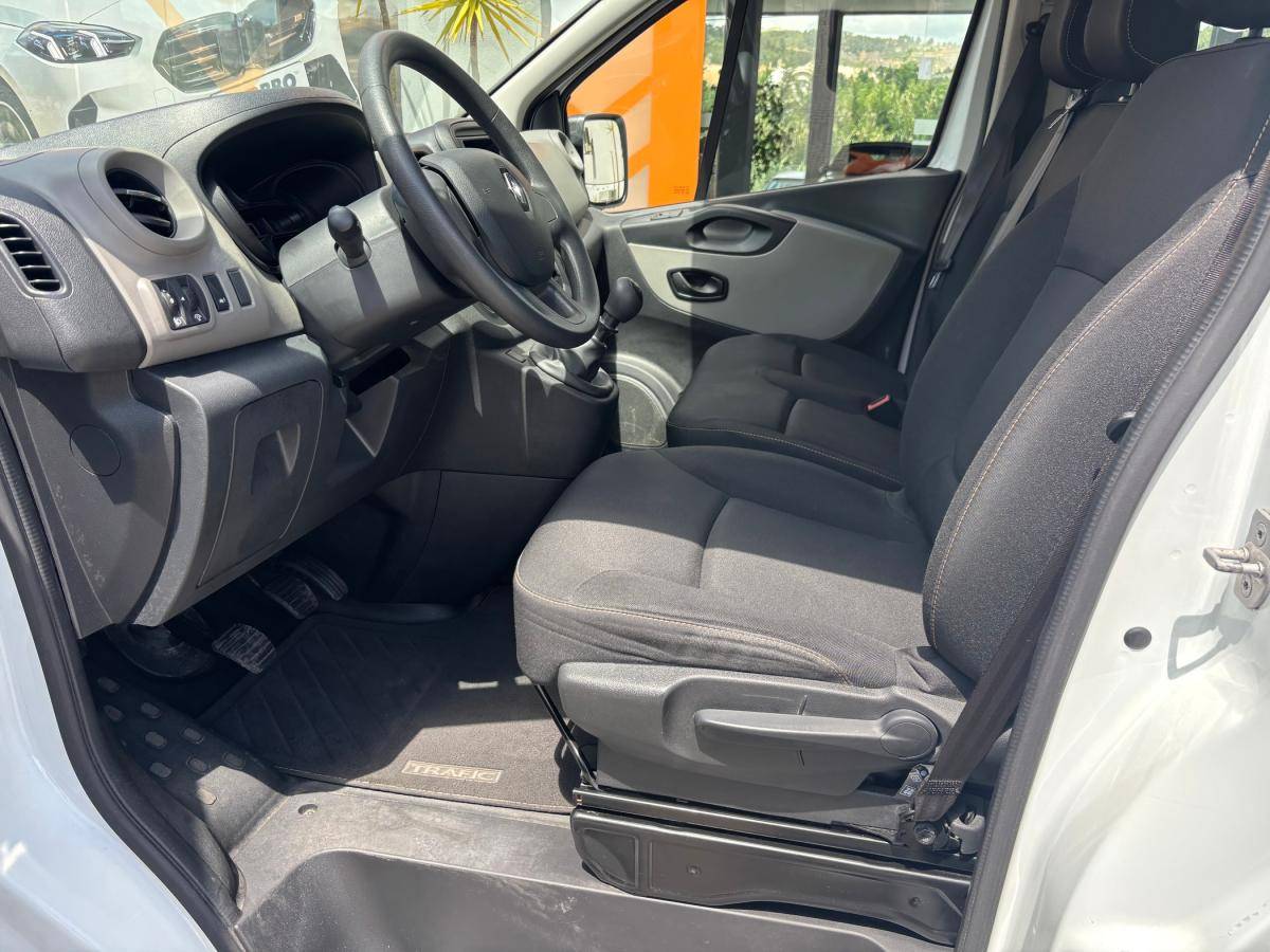 renault-trafic-2019-diesel-1598cc