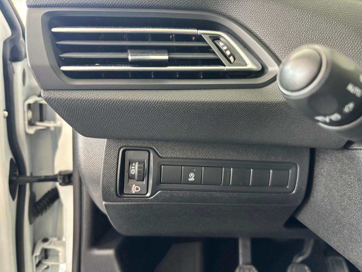 peugeot-308-2019-diesel-1499cc