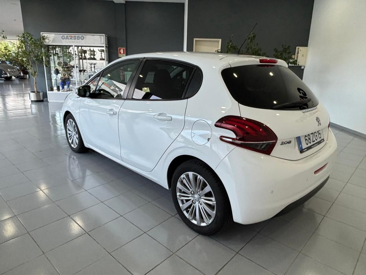 peugeot-208-2019-diesel-1499cc