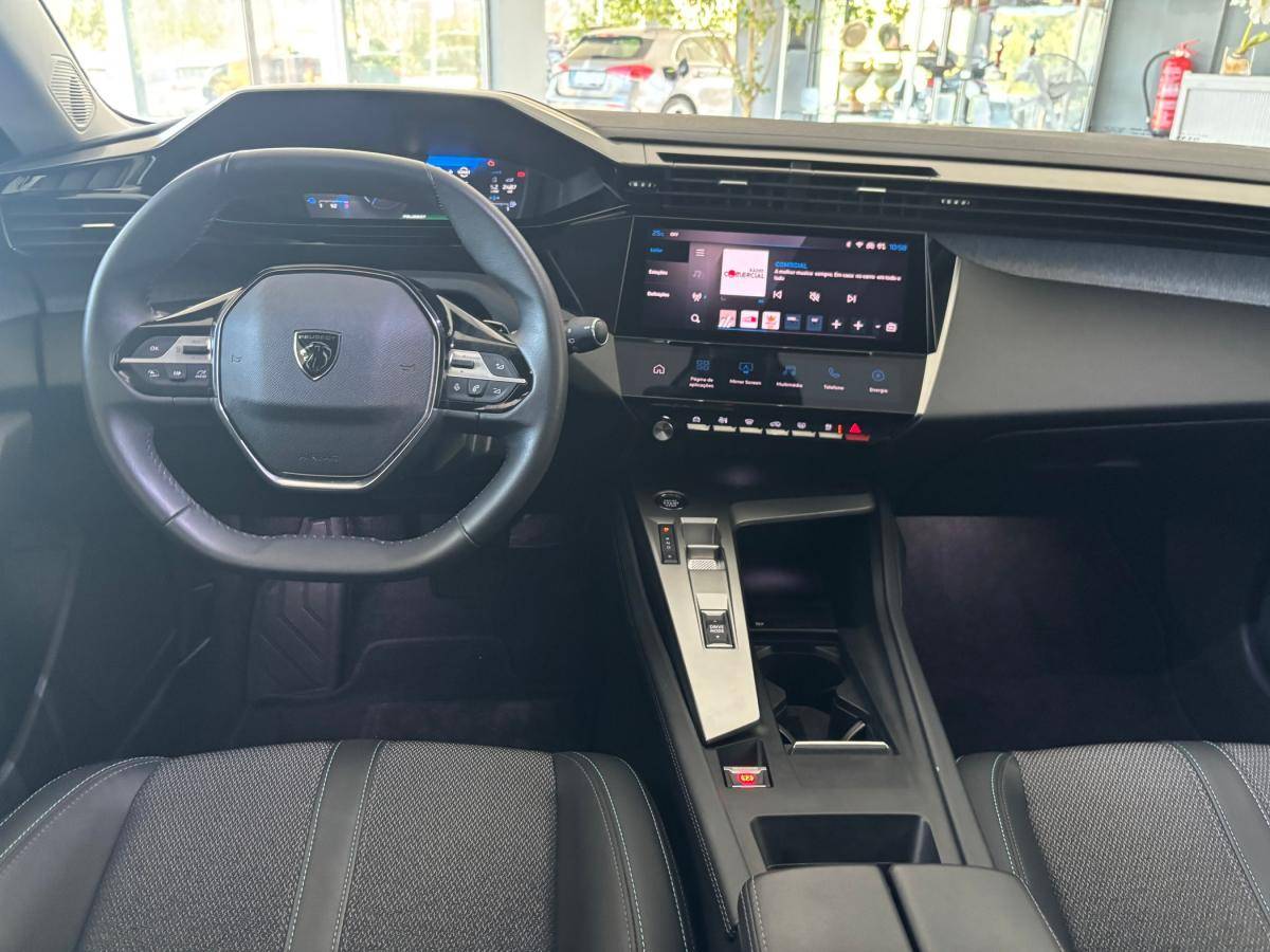 peugeot-308-2023-hibrido-a-gasolina-1600cc