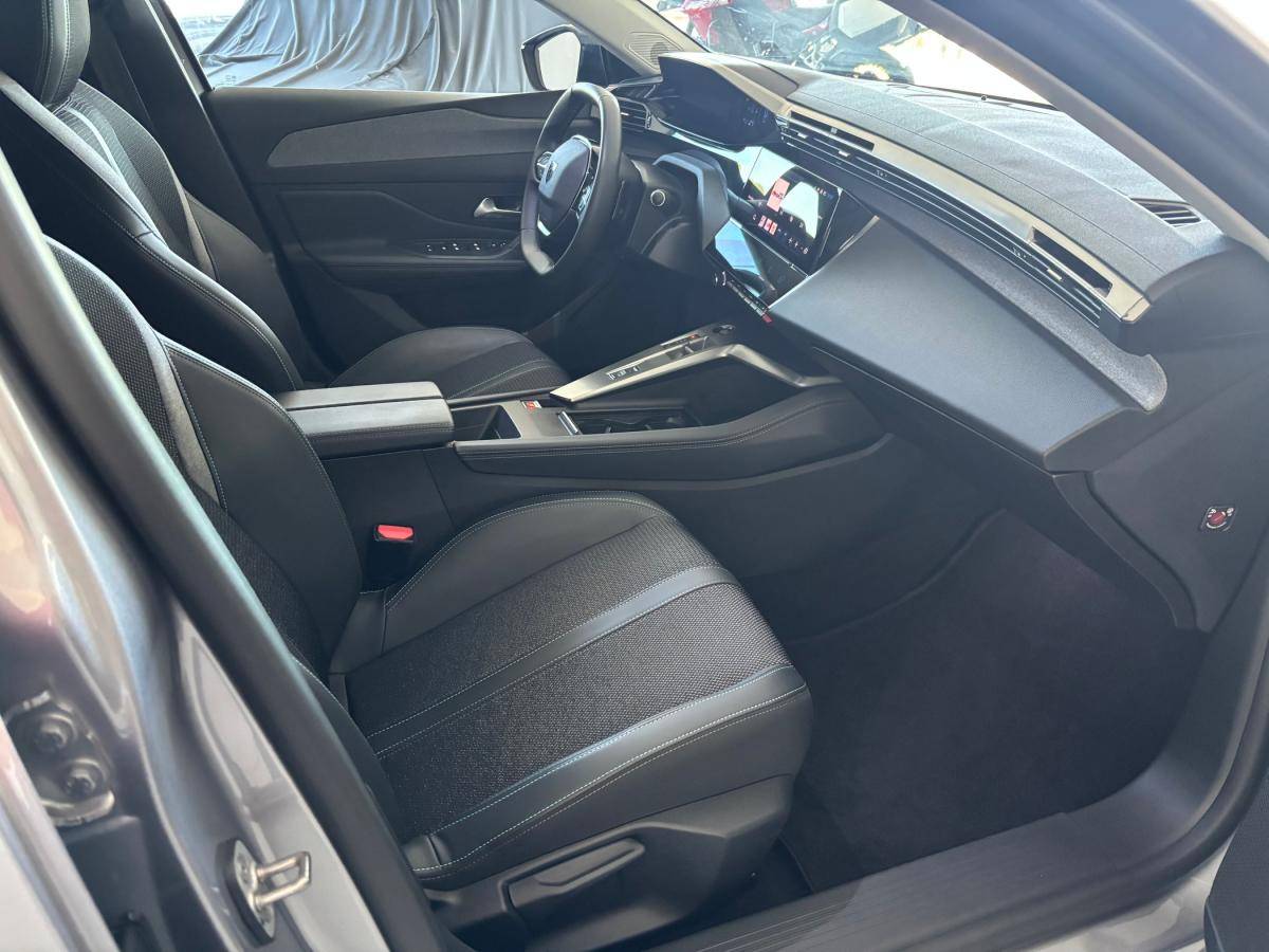 peugeot-308-2023-hibrido-a-gasolina-1600cc