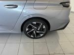 peugeot-308-2023-hibrido-a-gasolina-1600cc
