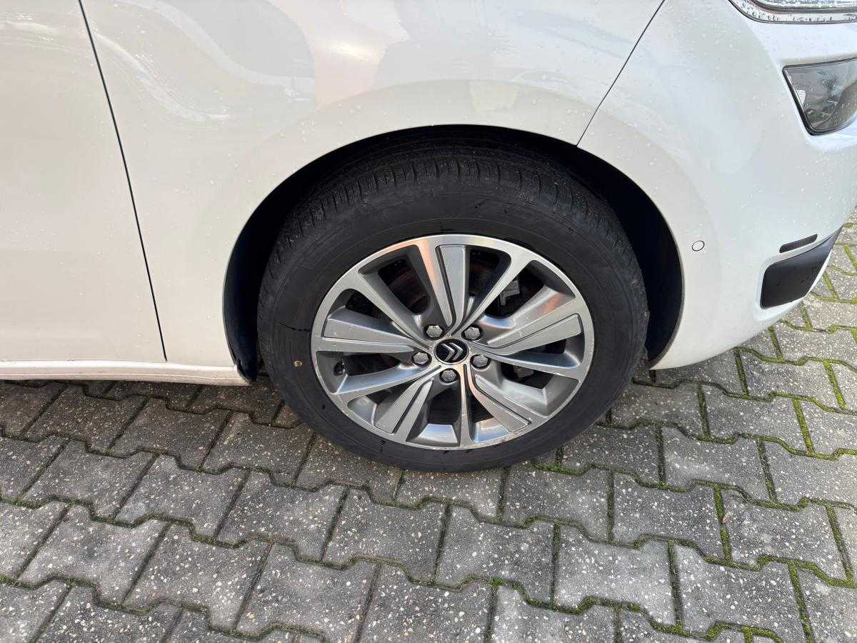 citroen-c4-grand-picasso-2014-diesel-1560cc