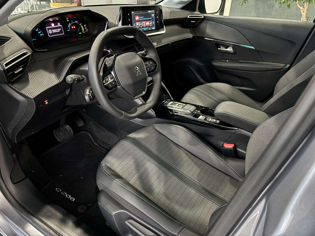 peugeot-208-2023-eletrico-0cc