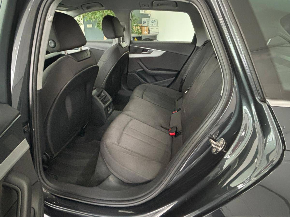 audi-a4-avant-2022-diesel-1968cc