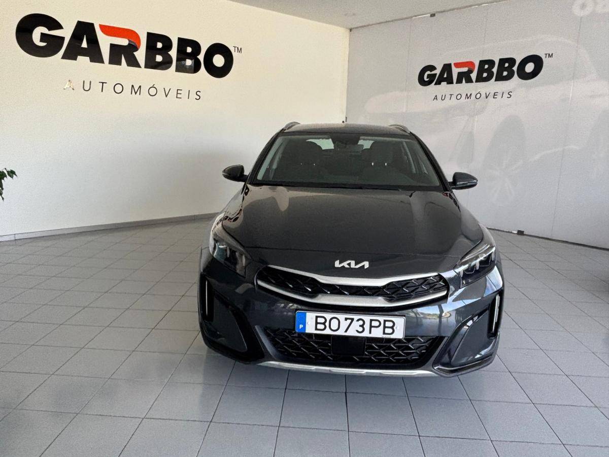 kia-xceed-2024-hibrido-a-gasolina-1580cc