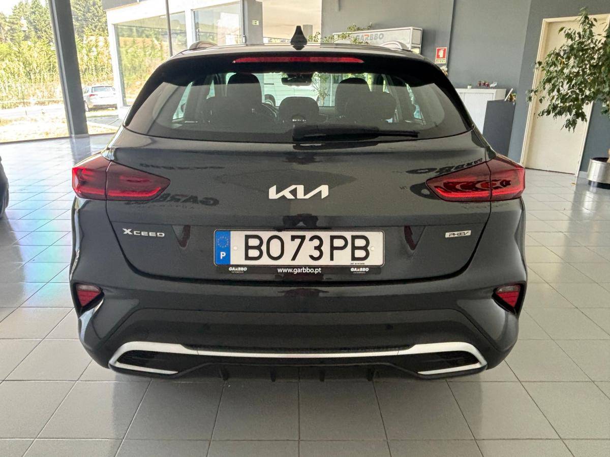 kia-xceed-2024-hibrido-a-gasolina-1580cc