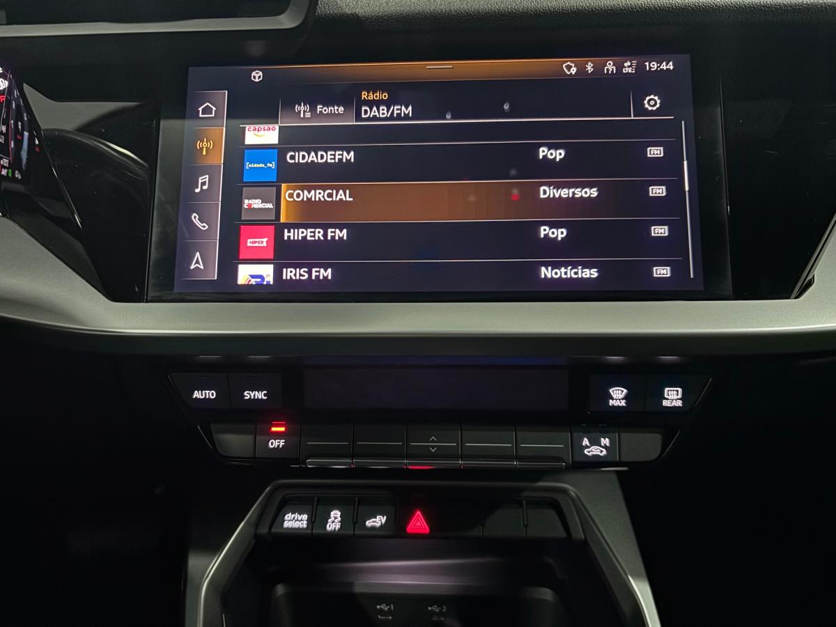 audi-a3-sportback-2023-hibrido-a-gasolina-1395cc
