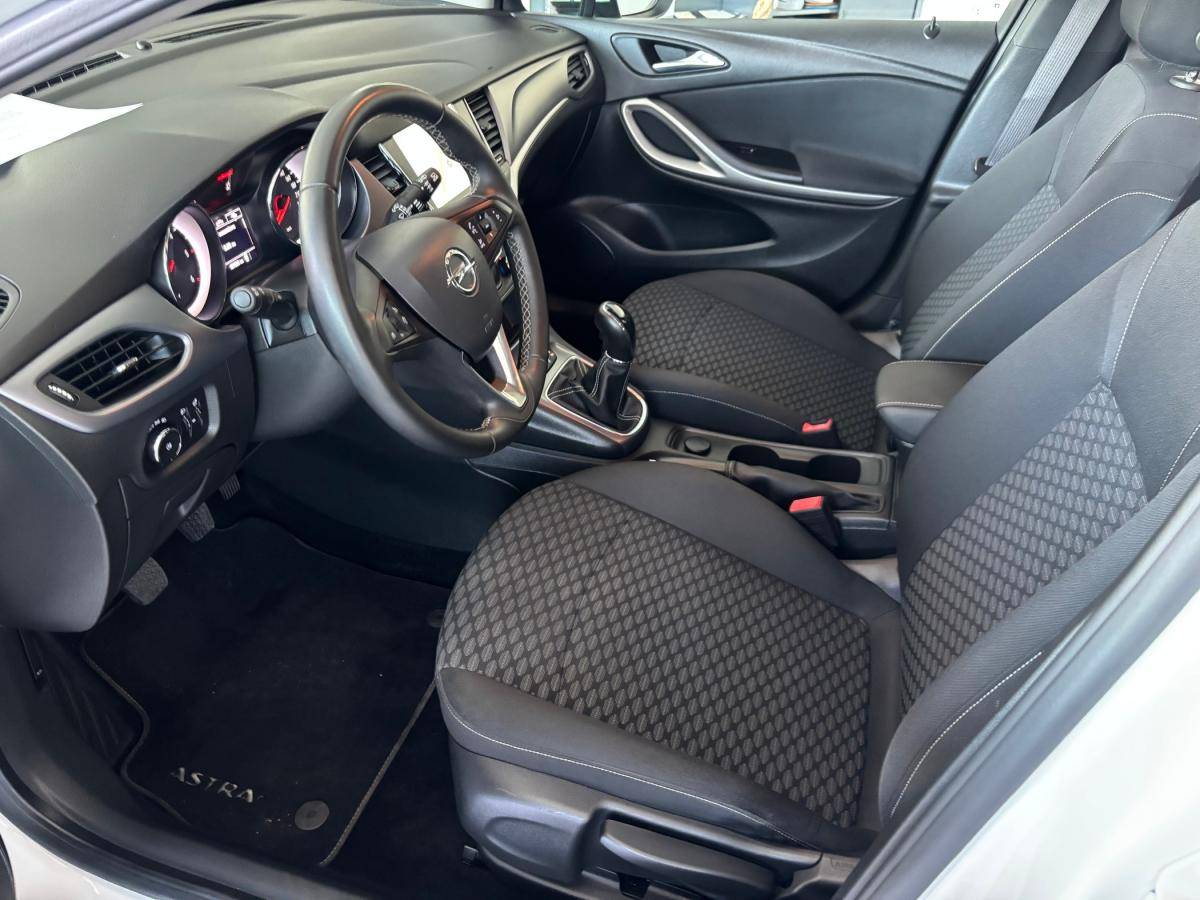 opel-astra-2019-diesel-1598cc