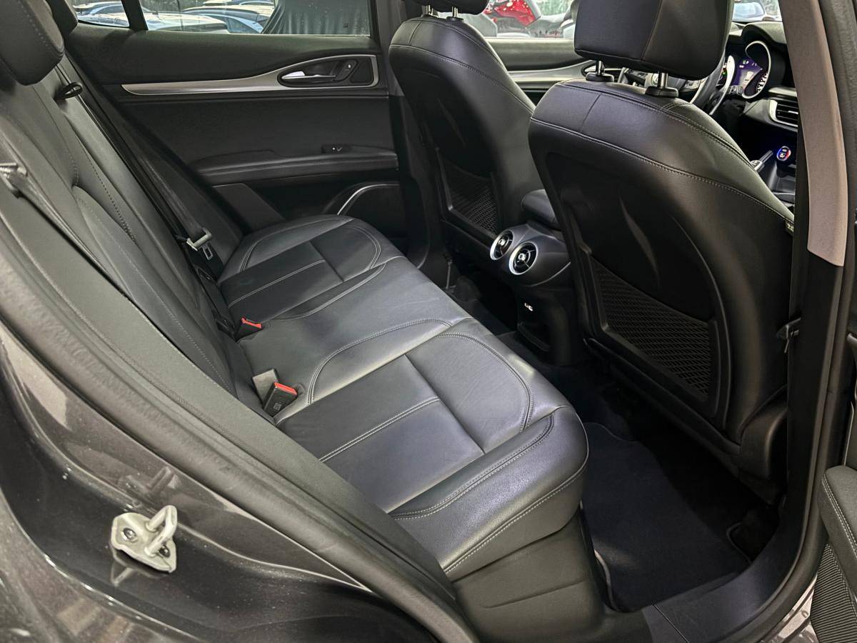 alfa-romeo-stelvio-2021-diesel-2143cc
