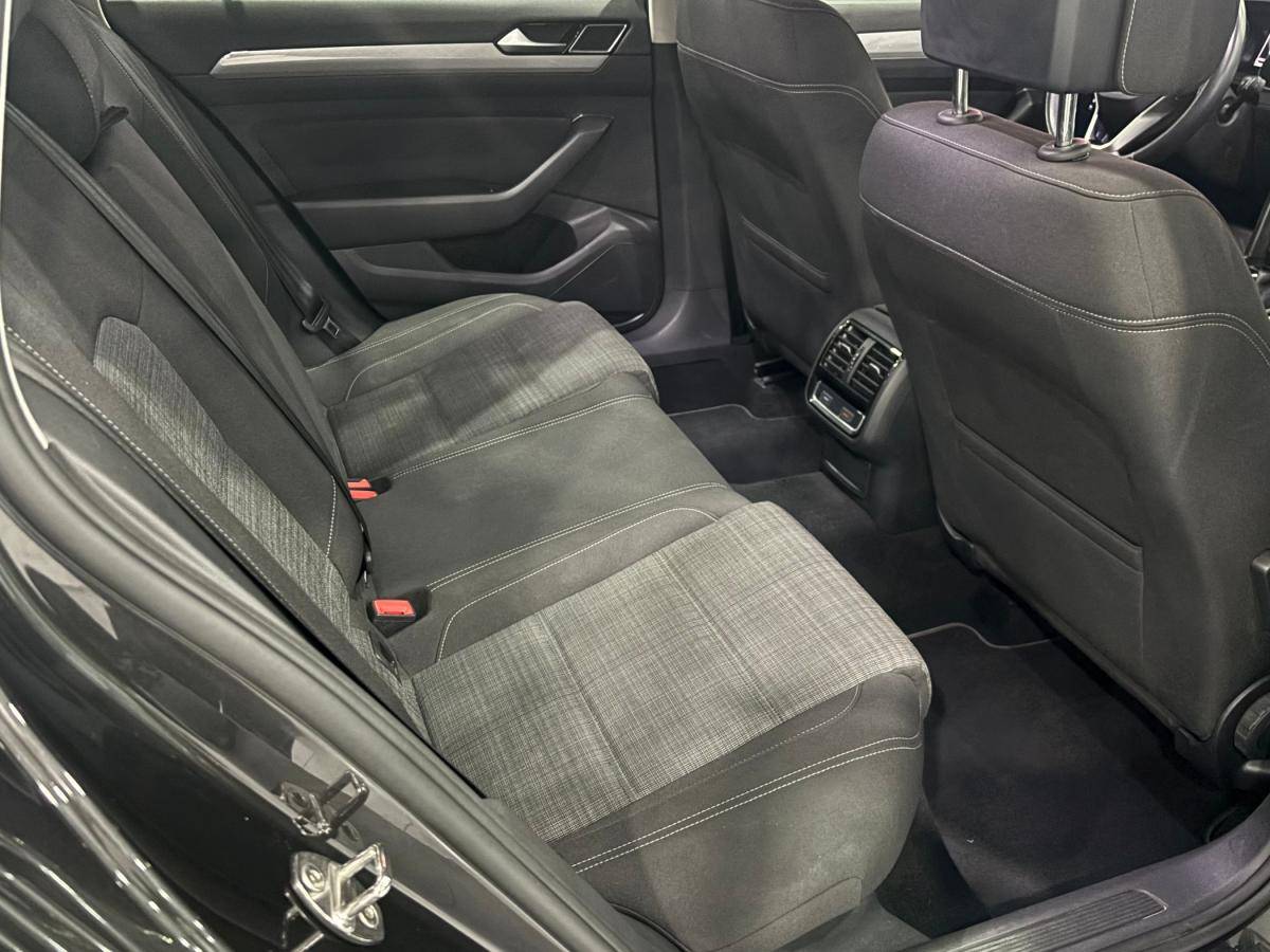 volkswagen-passat-variant-2020-diesel-1968cc