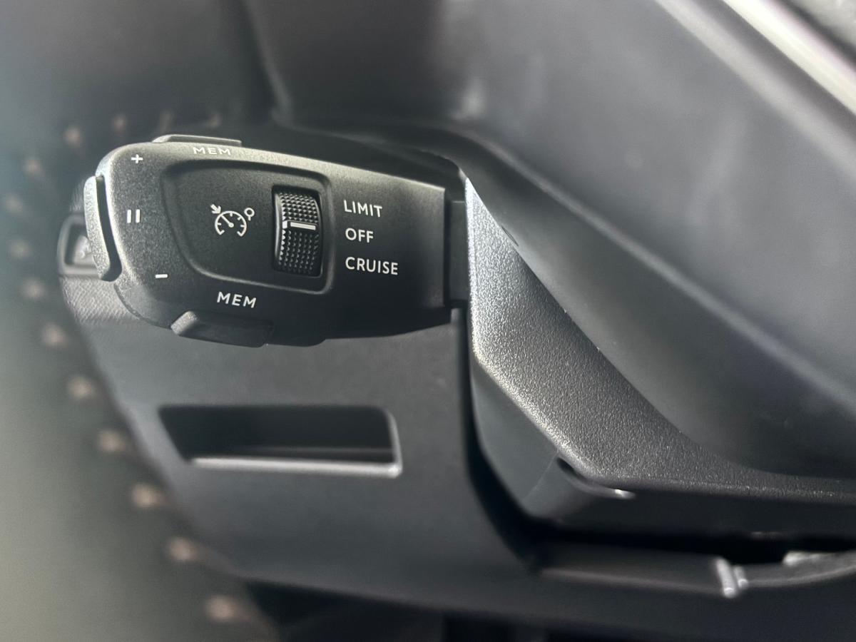 peugeot-3008-2022-diesel-1499cc