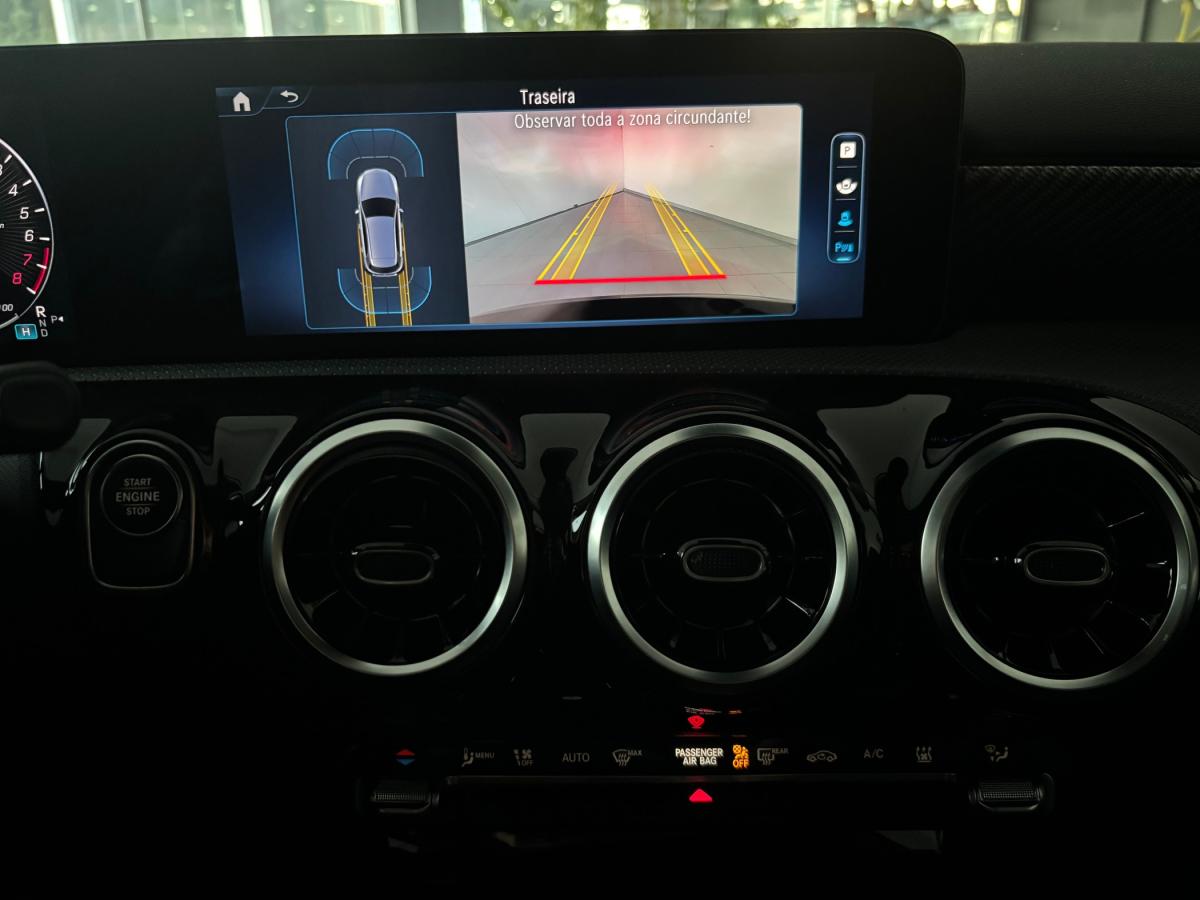 mercedes-benz-classe-a-2023-hibrido-a-gasolina-1332cc
