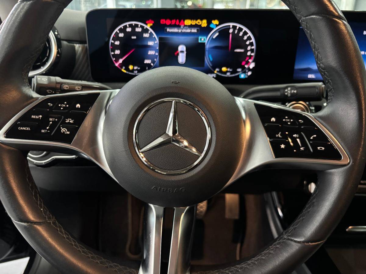 mercedes-benz-classe-a-2023-hibrido-a-gasolina-1332cc