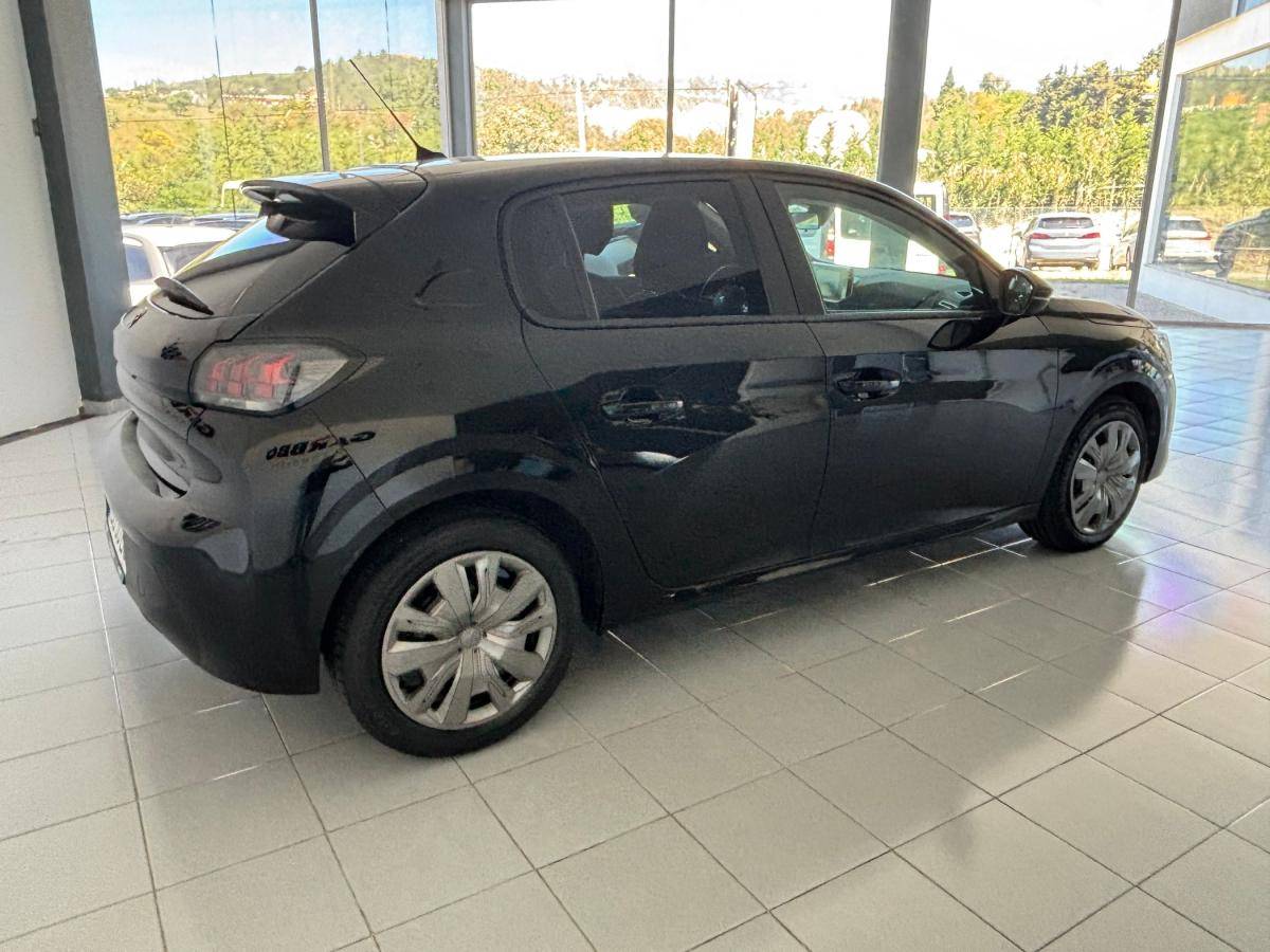 peugeot-208-2023-diesel-1499cc