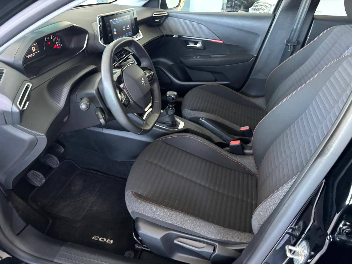 peugeot-208-2023-diesel-1499cc
