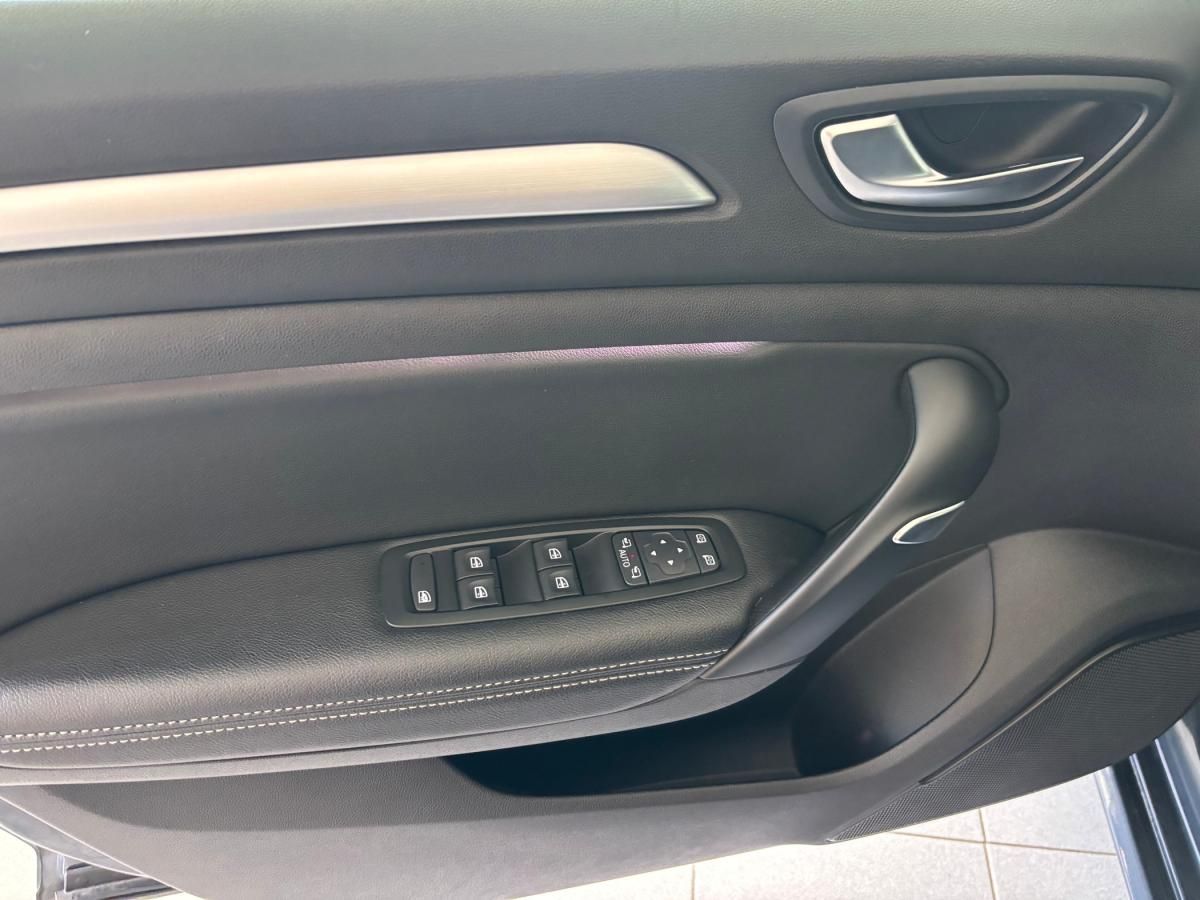 renault-megane-sport-tourer-2021-diesel-1461cc