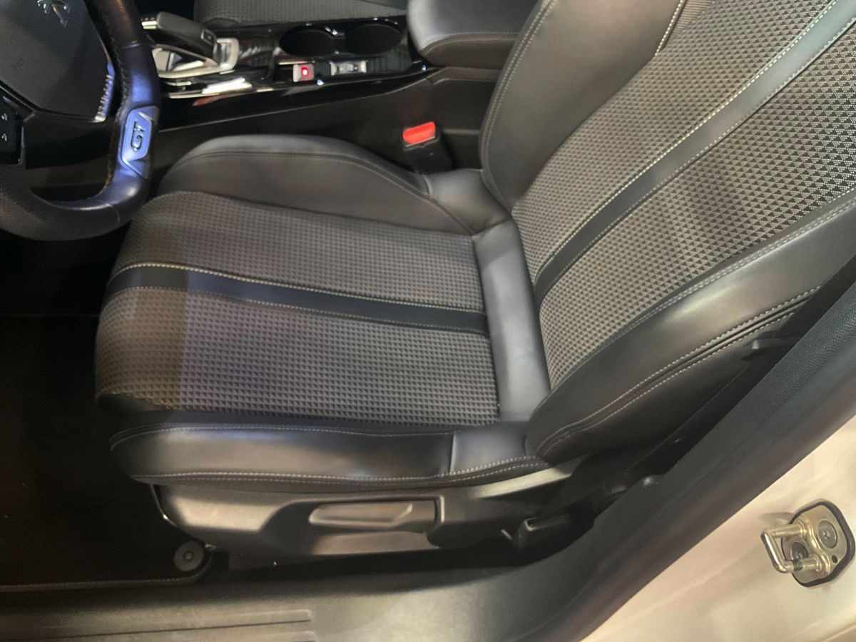 peugeot-2008-1-2-puretech-2021-gasolina-1199cc