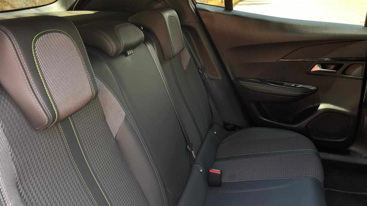 peugeot-2008-1-2-puretech-2021-gasolina-1199cc