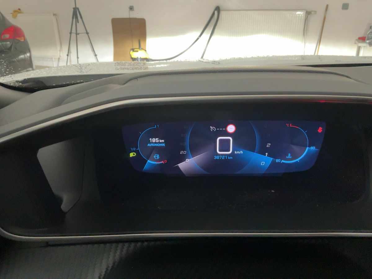 peugeot-2008-1-2-puretech-2023-gasolina-1199cc